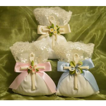 Favor bag Flowers Almond favors Jordan almonds flowers Baptism Christening with Capodimonte cross Favors First Communion Bomboniere
