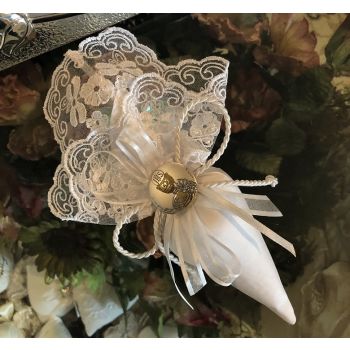 AF626  Italian lace Cone with silver charm, First communion favors bomboniere