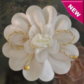 Italian Confetti Flowers with Craft satin Flower