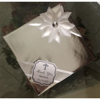 GF38 Wrapping with Confetti flower and tag 