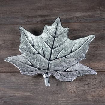 Sandy Ceramic Leaf Platter in silver color